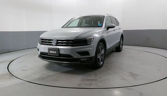 Volkswagen • Tiguan