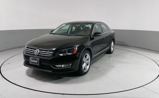 Volkswagen • Passat