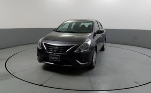 Nissan • Versa