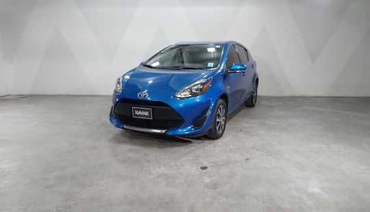 Toyota • Prius C