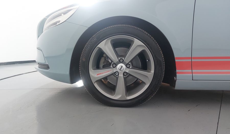 Volvo V40 1.5 ADDITION T3 MT Hatchback 2018