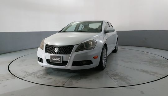 Suzuki • Kizashi