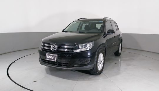 Volkswagen • Tiguan