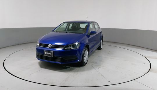 Volkswagen • Polo