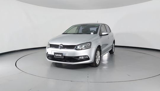 Volkswagen • Polo