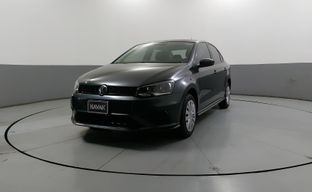 Volkswagen • Vento