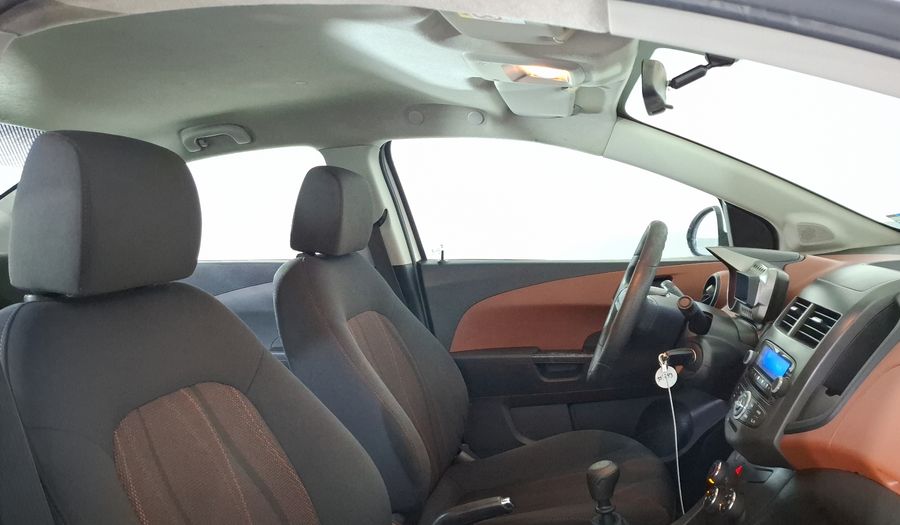 Chevrolet Sonic 1.6 MT D LT Sedan 2016