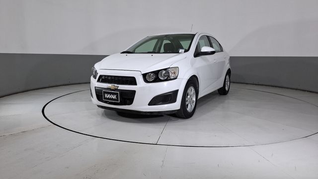 Chevrolet Sonic 1.6 MT D LT