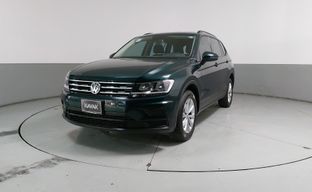 Volkswagen • Tiguan