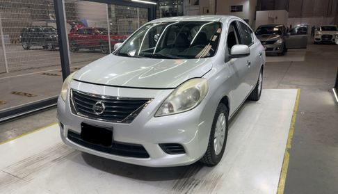 Nissan Versa 1.6 SENSE TA AC Sedan 2012