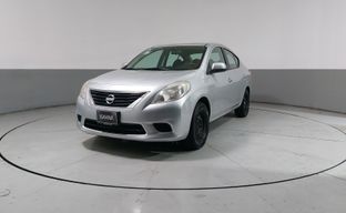 Nissan • Versa