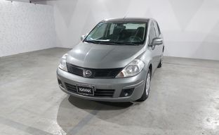 Nissan • Tiida