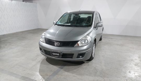 Nissan • Tiida