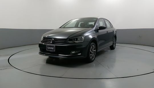 Volkswagen • Vento