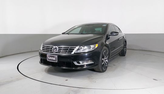 Volkswagen • Passat