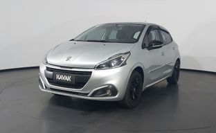 Peugeot • 208