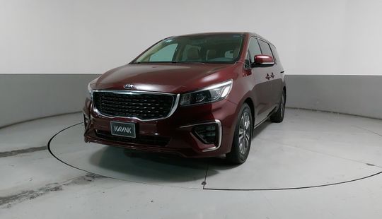 Kia • Sedona