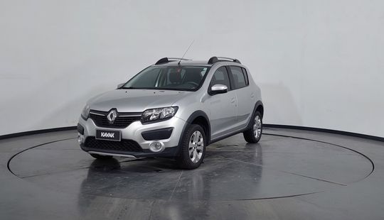 Renault • Sandero Stepway