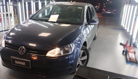 Volkswagen Golf 1.6 TRENDLINE MT-2016