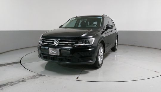 Volkswagen • Tiguan