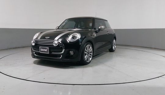 Mini • Cooper