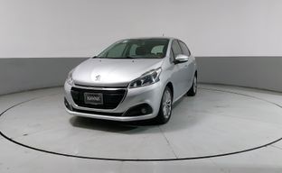 Peugeot • 208