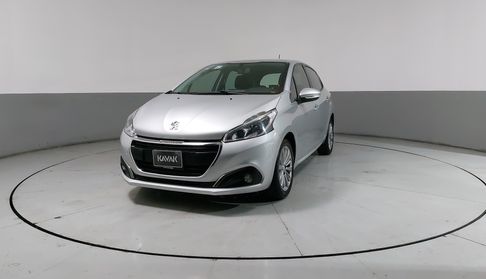 Peugeot 208 1.6 ALLURE MT Hatchback 2016