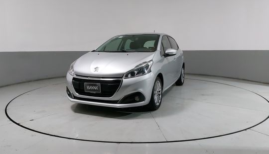 Peugeot • 208