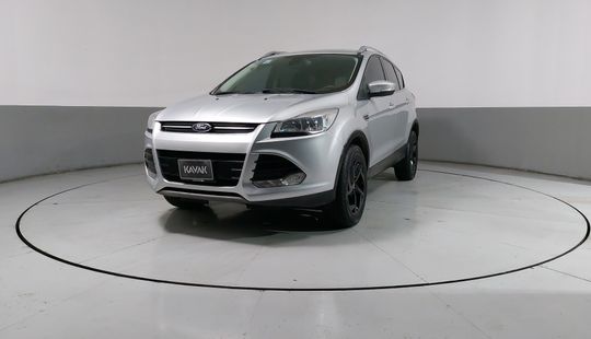 Ford • Escape