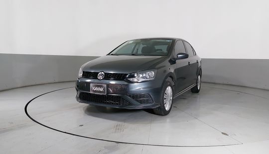 Volkswagen • Vento