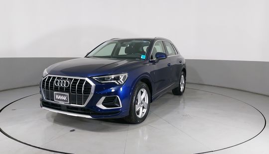 Audi • Q3