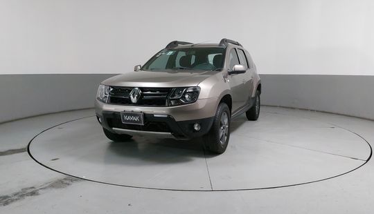 Renault • Duster