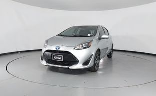 Toyota • Prius C