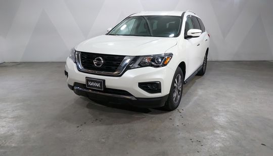 Nissan • Pathfinder