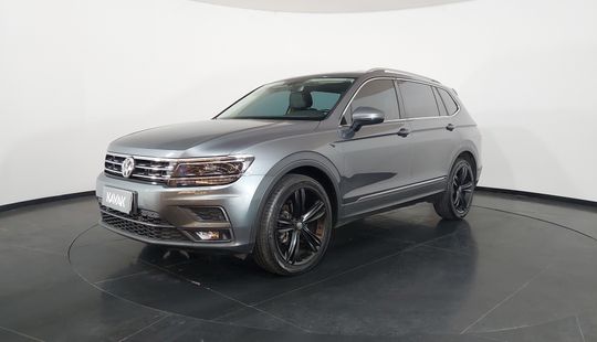 Volkswagen • Tiguan