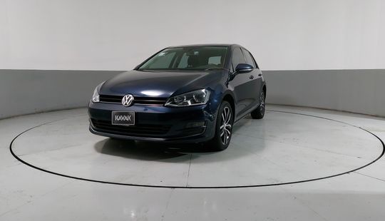 Volkswagen • Golf