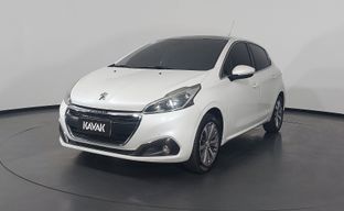 Peugeot • 208