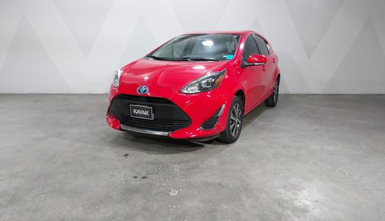 Toyota • Prius C