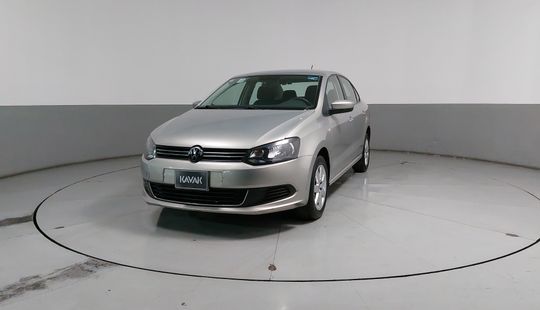 Volkswagen • Vento