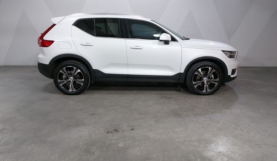 Volvo Xc40 2.0 T4 INSCRIPTION AUTO Suv 2021