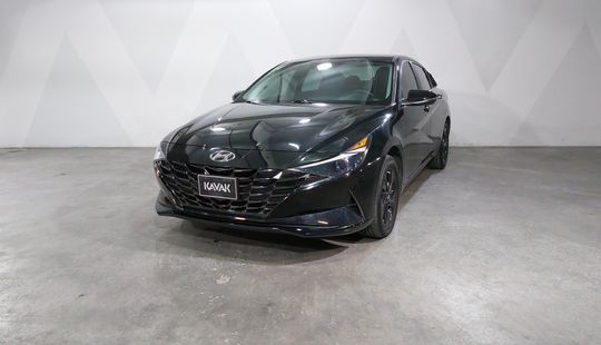 Hyundai • Elantra