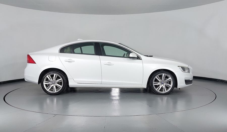 Volvo S60 2.0 MOMENTUM RD T5 AT Sedan 2015