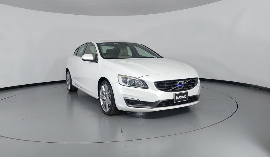 Volvo S60 2.0 MOMENTUM RD T5 AT Sedan 2015