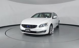 Volvo • S60