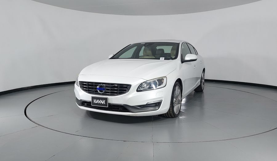 Volvo S60 2.0 MOMENTUM RD T5 AT Sedan 2015