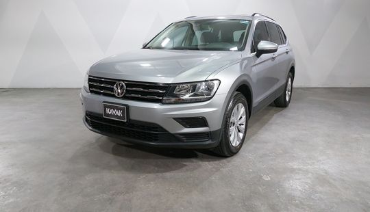 Volkswagen • Tiguan