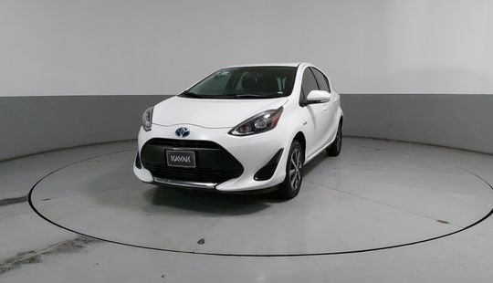 Toyota • Prius C