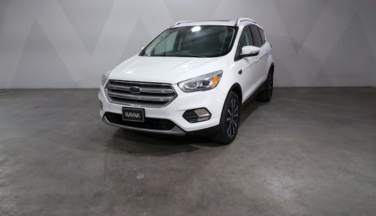 Ford • Escape