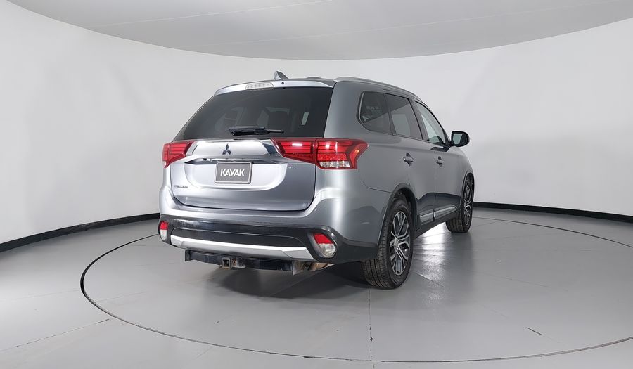 Mitsubishi Outlander 2.4 SE Suv 2017