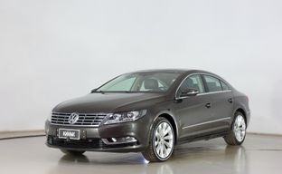 Volkswagen • Passat